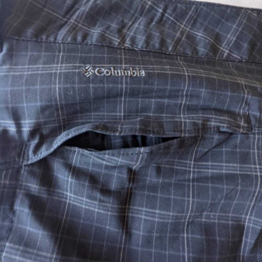 Columbia Women's Omni-Wick Shorts - Size 16 - Picture 5 of 12